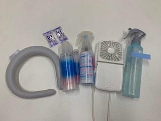職員持参の暑さ対策グッズです！