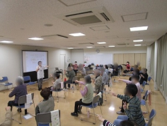 脳トレ体操をしました