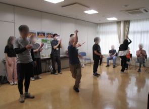 皆さん真剣な表情