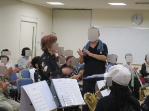 2曲目は「上を向いて歩こう」