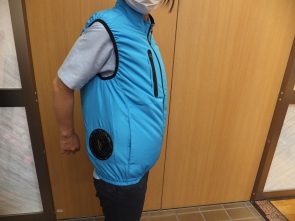 スイッチを入れるとふくらみます。涼しい！