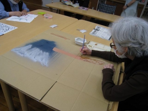 斧制作中。