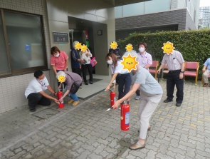 消火の練習です！