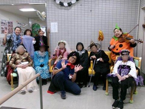 みんなで仮装しました