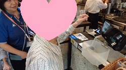 　　　　ご自分でお会計もして頂きました。