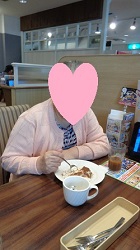 　　　　　　　デザートは別腹ね♪