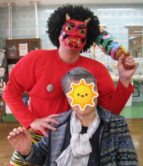 鬼と一緒に仲良く記念撮影タイム　その2