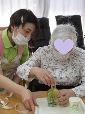 とても細かい作業です