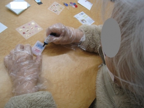 レジン液を型に注入