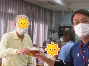 所長と一緒に乾杯！