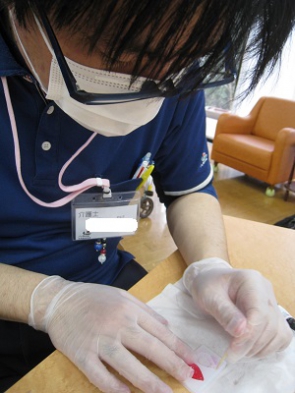 とても細かい作業です