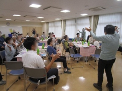 手話歌の様子　とても盛り上がりました！