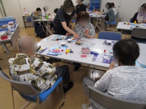 熱心に取り組むみなさま
