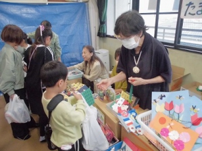 小学生さん、お買い物