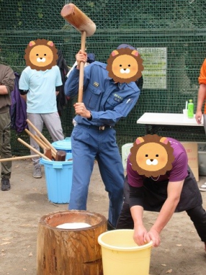 消防士さんも餅つき体験！