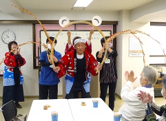 ちょいとひねれば♪　ちょいと伸ばせば♫　蟹に早変わり