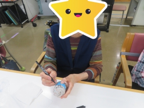 顔を描きます！